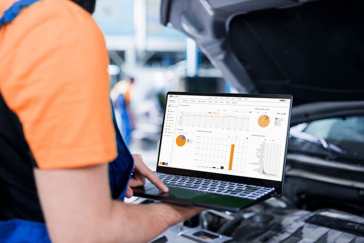 GESTIÓN Y FACTURACIÓN